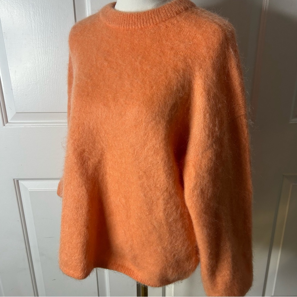 NWT (size small) H&M OVERSIZED MOHAIR-BLEND SWEATER - Picture 8 of 11